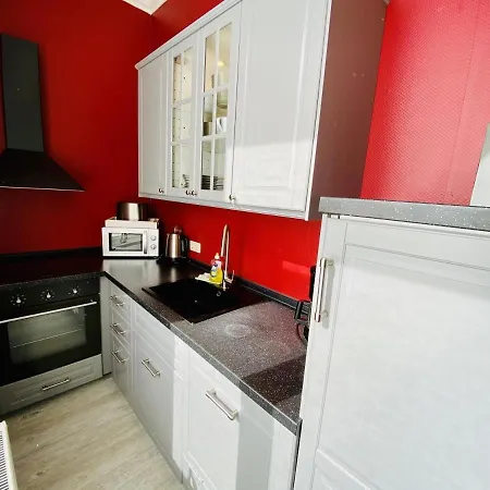 Berringer, Krabbe, Direkt An Der Promenade